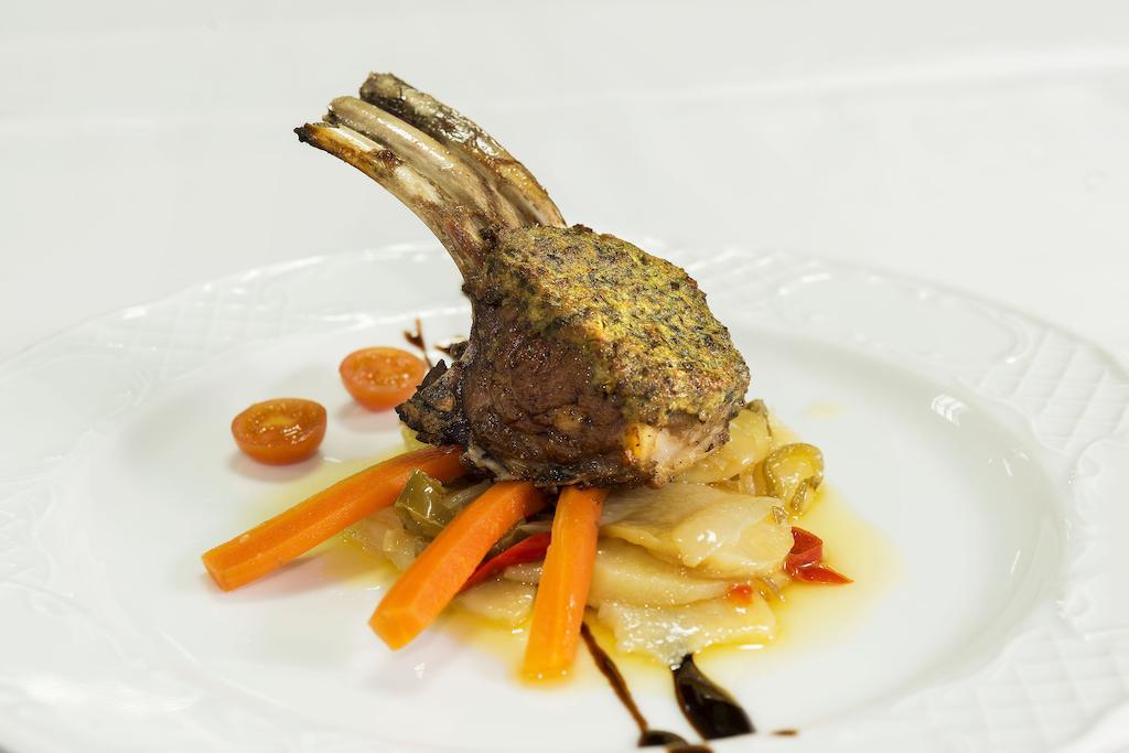 Hotel Restaurante Sostenible La Laguna Brozas Eksteriør bilde