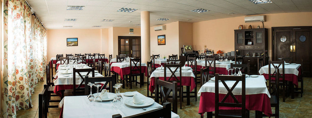 Hotel Restaurante Sostenible La Laguna Brozas Eksteriør bilde